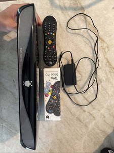 TiVo Roamio 500GB w/ Lifetime Service + Remote & Power – TCD846500