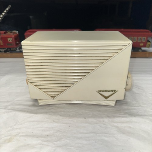 Rare Dumont Radio AM Tube Radio Tested Working