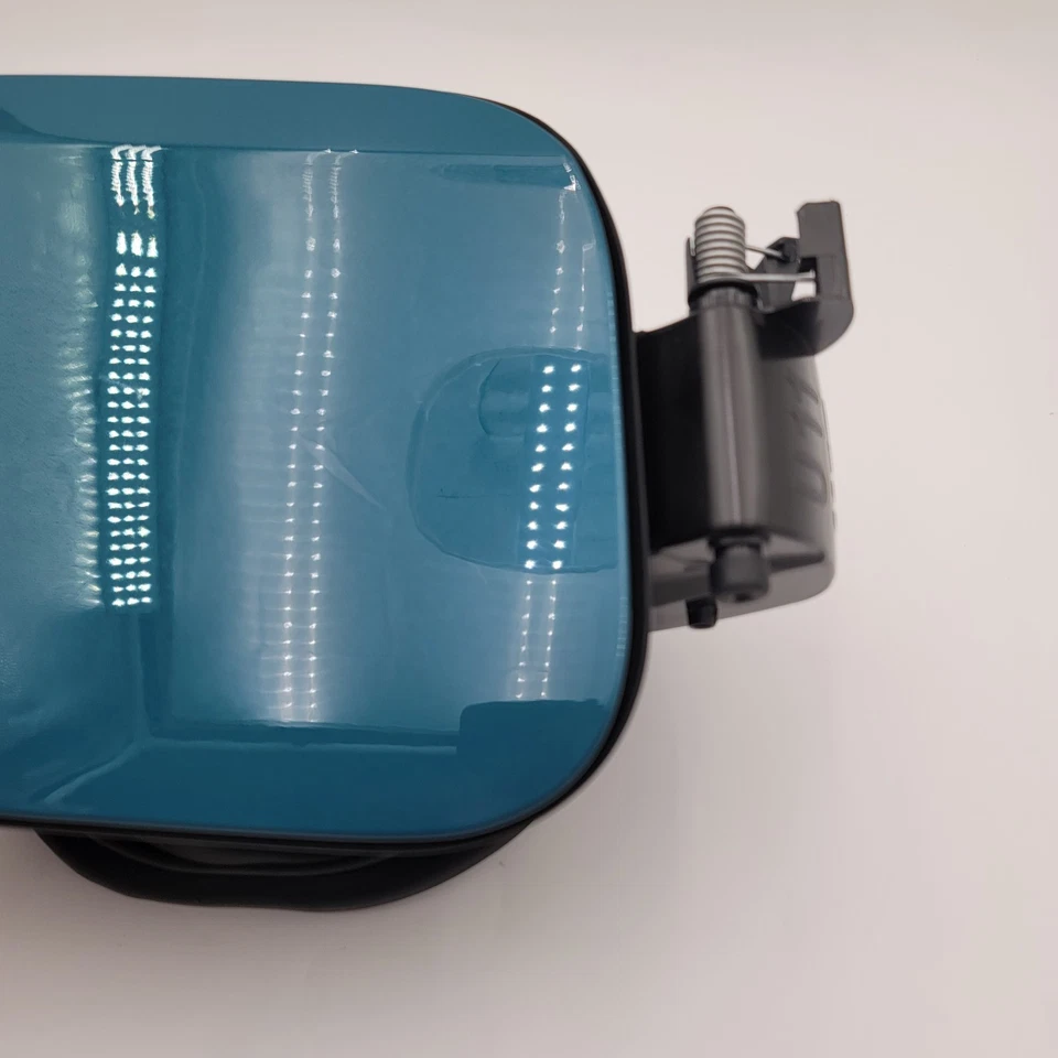 2023 2024 BMW X1 U11 M35i FUEL TANK DOOR LID & FILLER POCKET W/ GAS CAP - Image 4 of 4