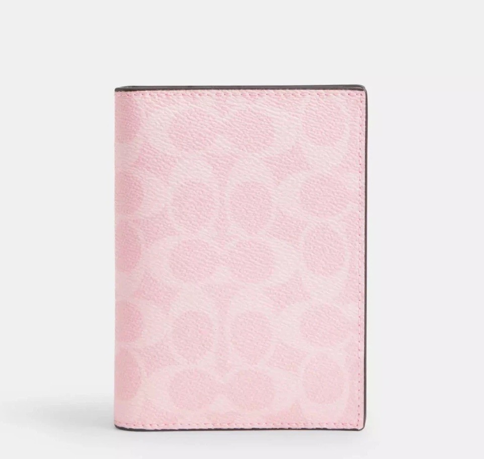 NWT Coach Passport Card Case In Signature Canvas CW170 Powder Pink