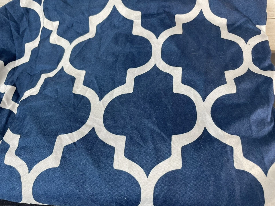 Funda nórdica Meridian King azul marino y blanco con cierre de botón Foto 2 de 4