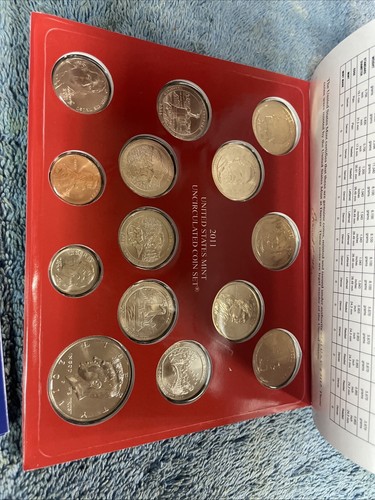 2011 Coinage Set U.S. Mint Philadelphia & Denver 26 Uncirculated Coins w/ COA - Picture 5 of 9