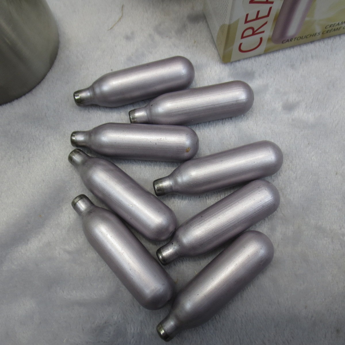 iSi Cream Profi Whip 1 Pint Cream Dispenser Stainless Steel + 8 Charges Austria