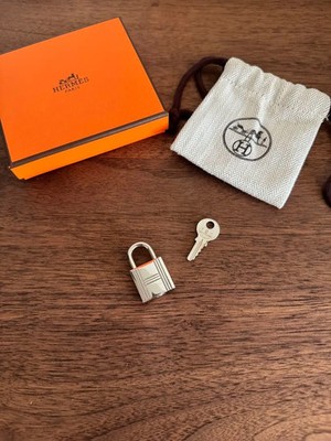HERMES Set of Padlock & Key Cadena Silver Charm Number random Authentic