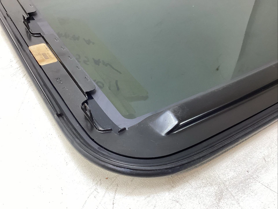 2009 2010 2011 Nissan MAXIMA Sunroof Glass Moonroof Sliding Window Sun Roof - Imagem 4 de 4