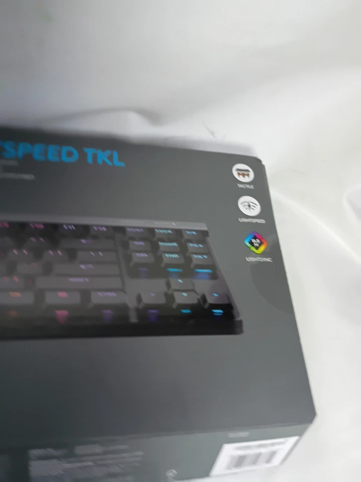 Logitech G515 Lightspeed TKL Wireless Mechanical Gaming Keyboard – Bluetooth  - Image 4 of 4