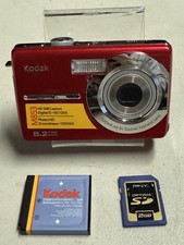 Kodak EasyShare M853 8.2MP Digital Camera - Red TESTED w/ Battery & SD Card