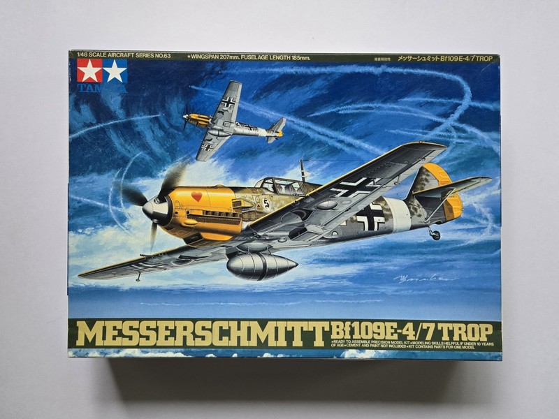 Complete Tamiya 1/48 Messerschmitt Bf109E-4/7 Trop, kit no. 61063 + Bonus Wheels