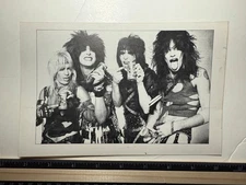 Original 1981 1982 Motley Crue Too Fast Live Wire BOY HOWDY BEER promo sticker