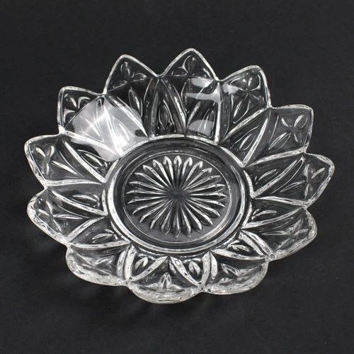 MCM Vintage Federal Glass Clear Starburst Sunflower Bowl 5.5"