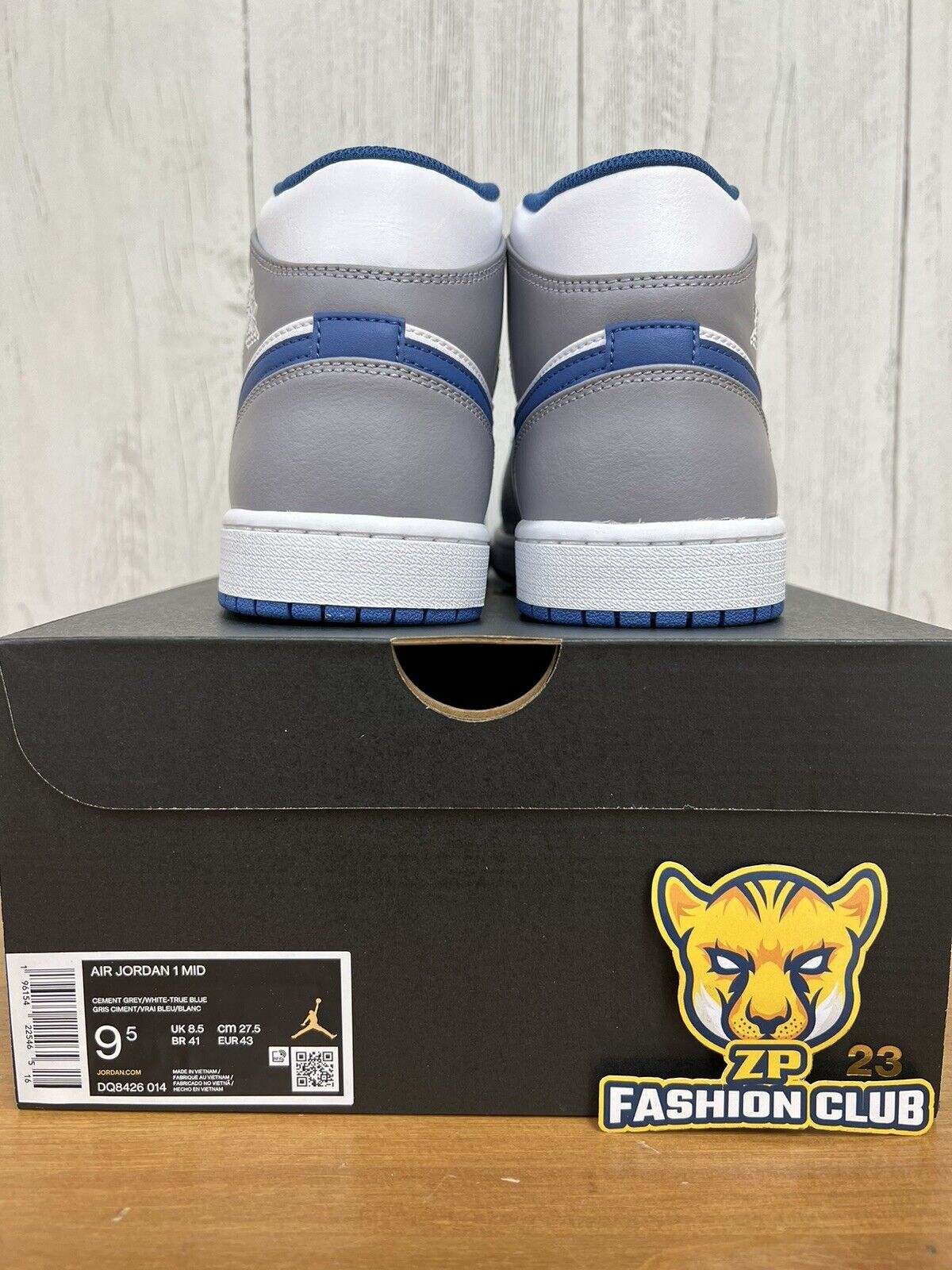 Air Jordan 1 Mid True Blue Men Sizes DQ8426-014 GS Sizes DQ8423-014 - Picture 5 of 6