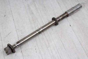 Hinterradachse Steckachse Radbolzen hinten Yamaha XZ 550 11U 82-85