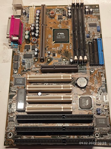 Slot 1 ATX *Coppermine* Motherboard ASUS P3V133 Rev 1.13, CPU & 256 MB + BONUS - 第 2/8 張圖片