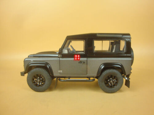 1:18 Kyosho LAND ROVER Defender 90  NO.08901CGR gray/black color model  - Picture 1 of 8