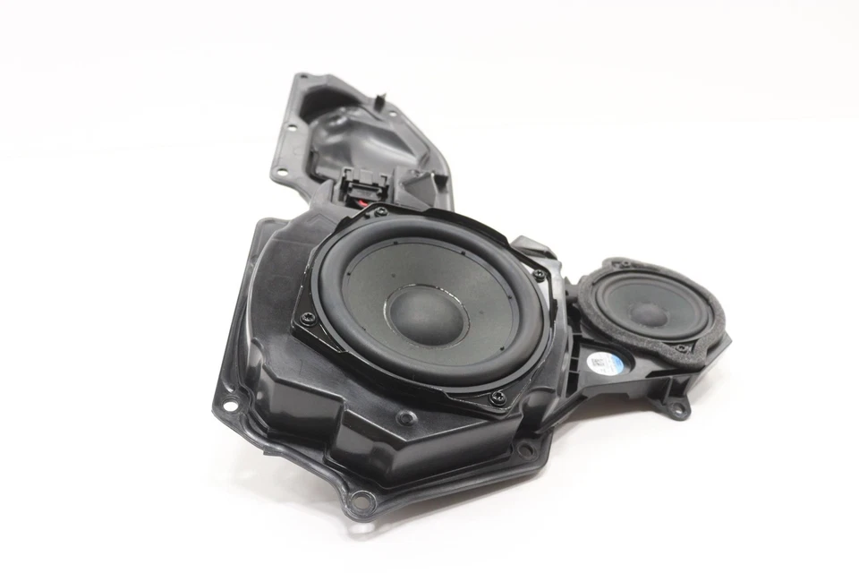 ALTAVOZ SONIDO AUDIO PUERTA LADO CONDUCTOR DELANTERO IZQUIERDO AUDI A6 2024 OEM 4K0035297A Foto 2 de 4