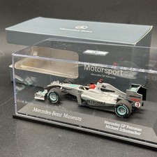 Minichamps B66960068 1/43 Mercedes GP Petronas Showcar M. Schumacher F1 2010