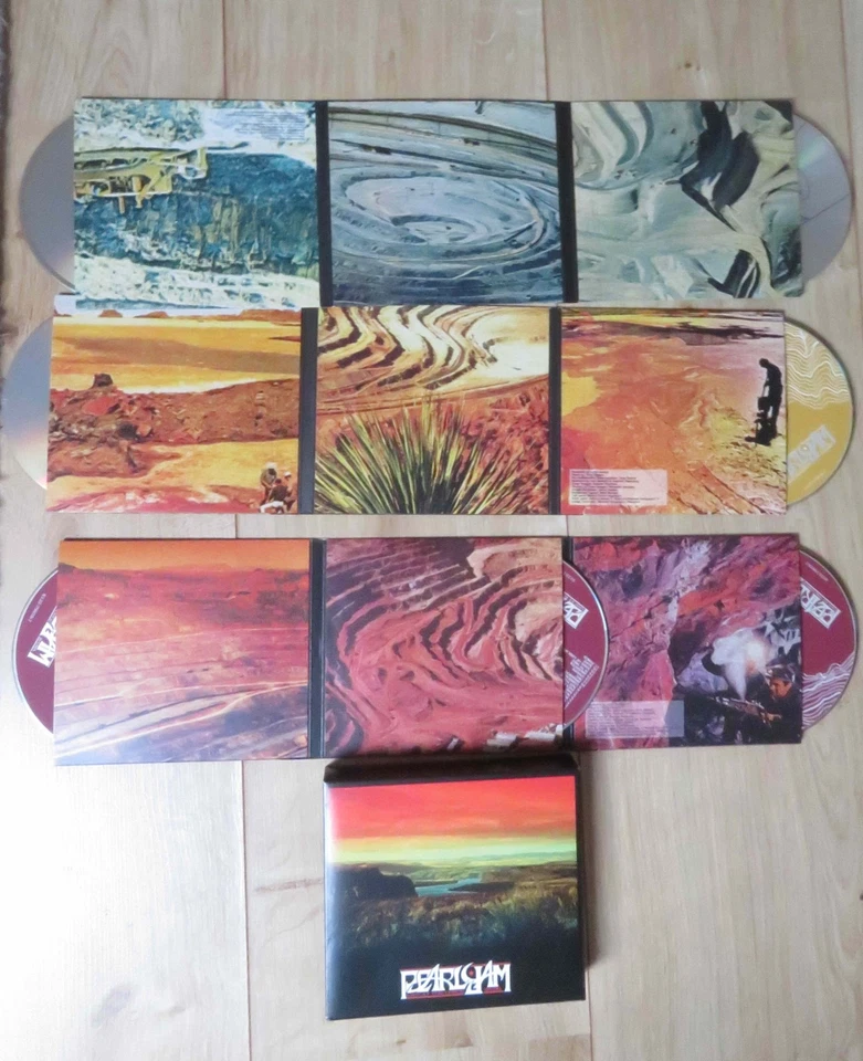 Pearl Jam 7 CD Box - Live At The Gorge 05/06 - TOP - Digipacks In Schuber - Bild 2 von 4