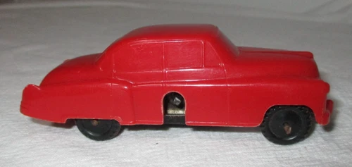 Vintage 1960s Marx hard plastic wind-up Cadillac