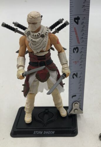 GI Joe Pursuit of Cobra 25th Storm Shadow Ninja 2010 Loose w/ Accessories&stand - Picture 12 of 12