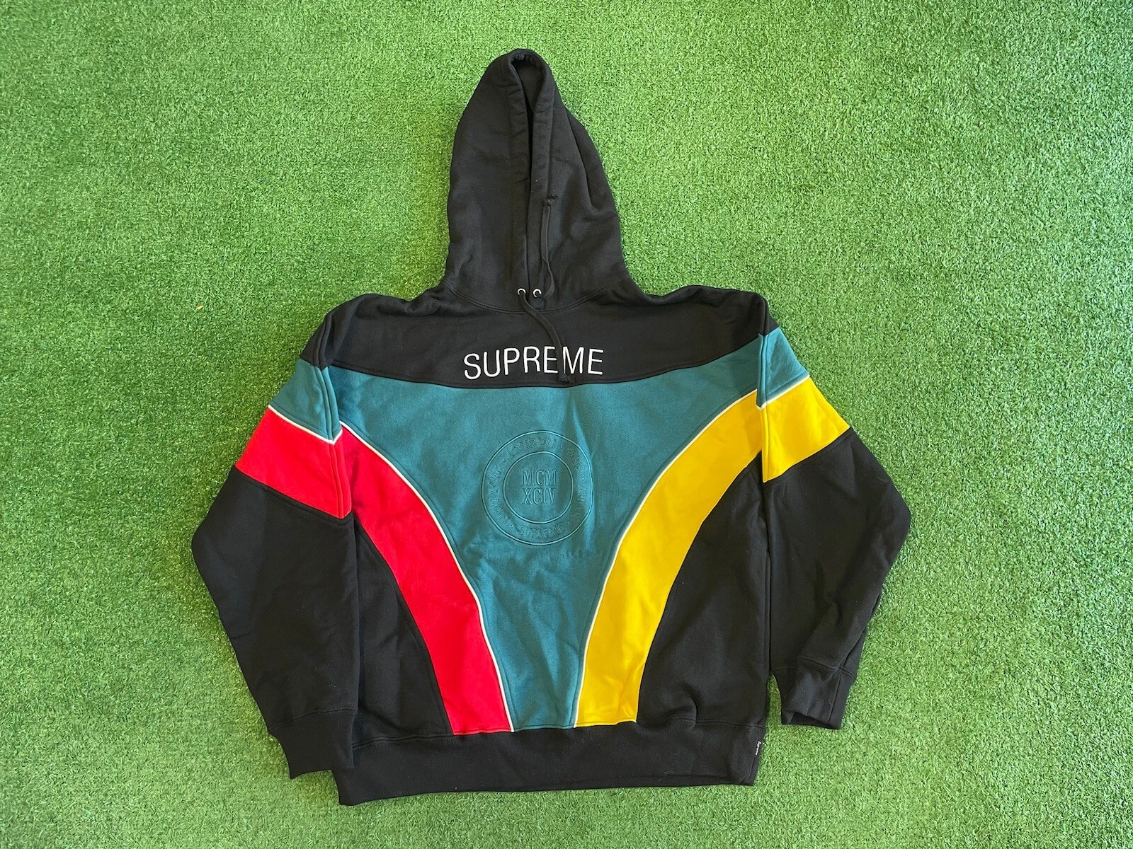 Sweat à capuche noir Supreme Milan neuf taille M authentique à capuche SS20 OG
