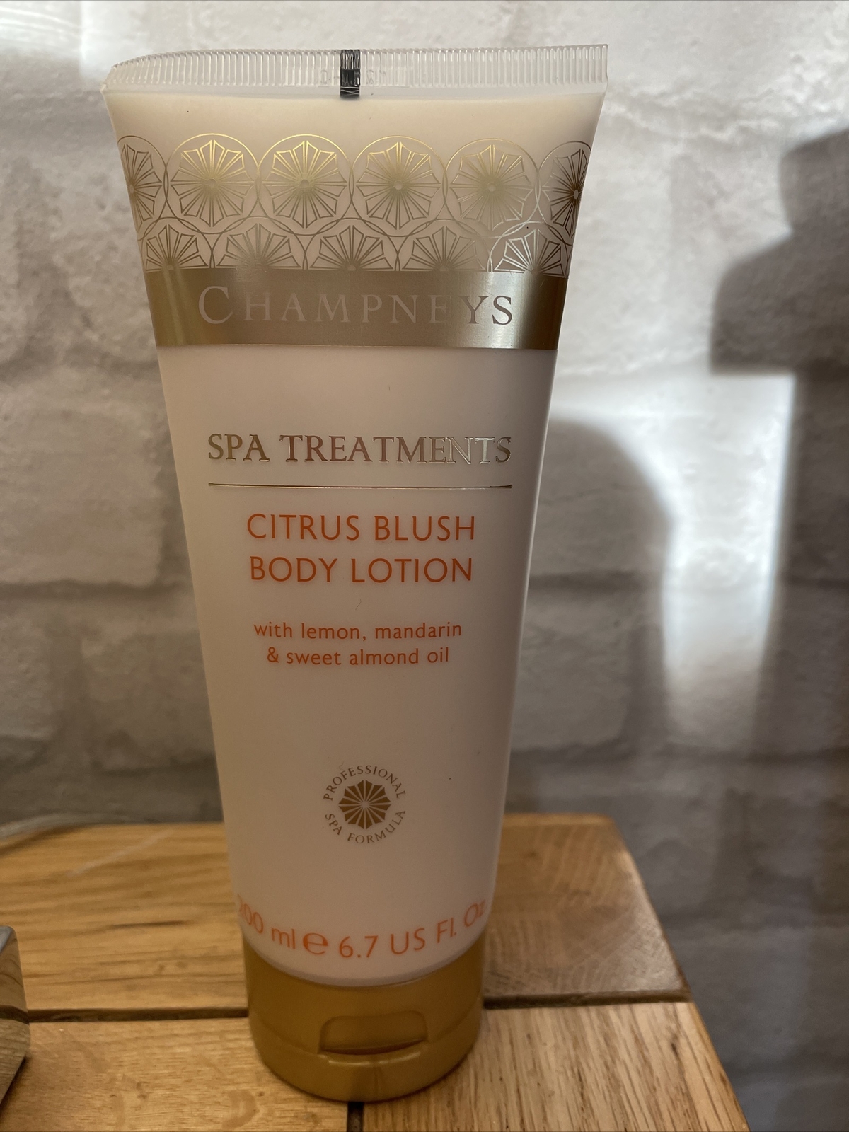 CHAMPNEYS SPA TREATMENTS CITRUS BLUSH BODY LOTION 200ML**NEW
