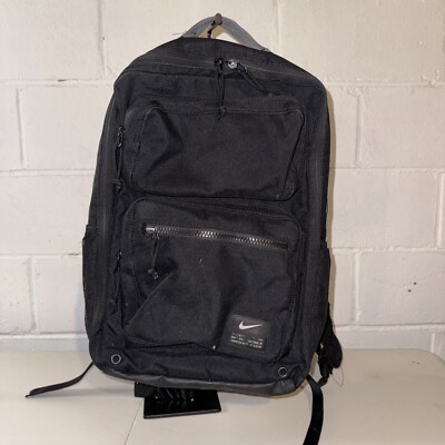 バッグ Nike Utility Elite Training Backpack Nike Utility Elite Training Backpack (32L). Nike.com