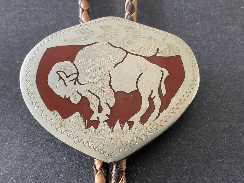 Vintage Sterling Silver Hand-Crafted Buffalo Inlay Bolo Tie Bennett Clasp