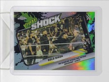 SOLO SIKOA 2026 TOPPS CHROME WWE VIRAL SHOCK REFRACTOR SMACKDOWN Q3974