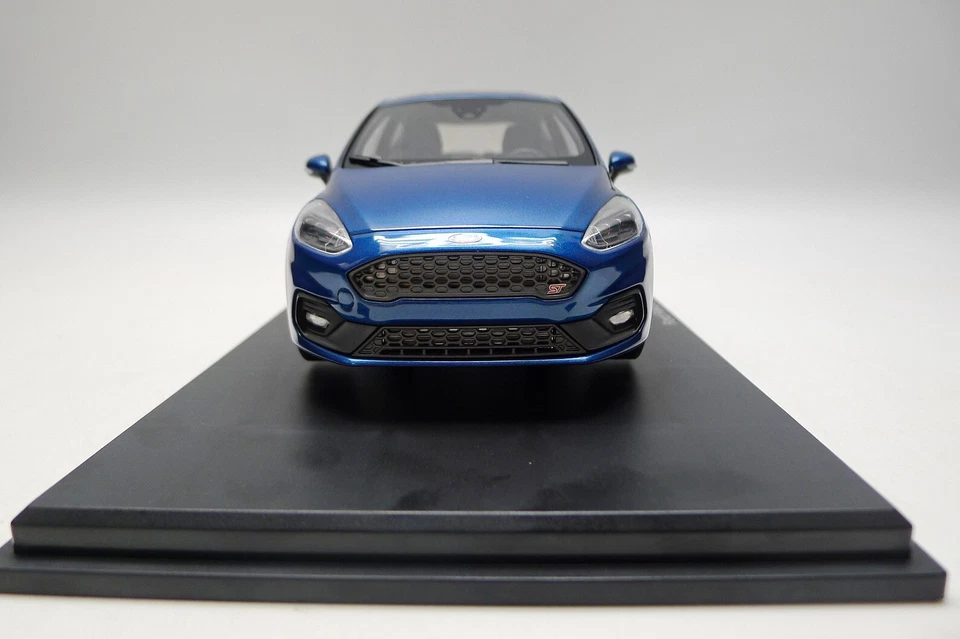 1 /18 Ford Fiesta ST 2020 Resin Model car By DNA Collectibles  - blue color - Image 3 of 4