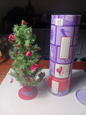 Department 56 Red Hat Sassy And Classy Miniature Christmas Tree