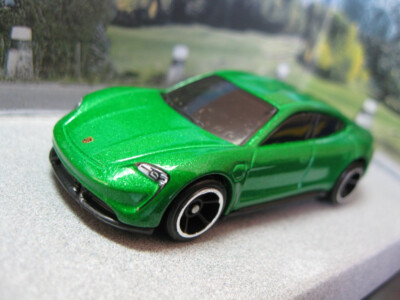Green Porsche Taycan Turbo S! 2020 2021 2022 2023 toy car diecast vehicle ev