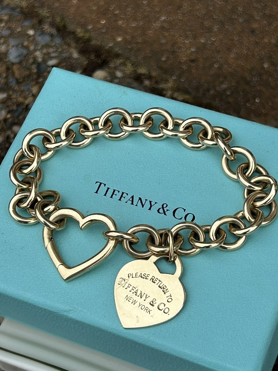 Tiffany & Co 18K Gold Heart Clasp Heart Tag Charm Link Bracelet 8