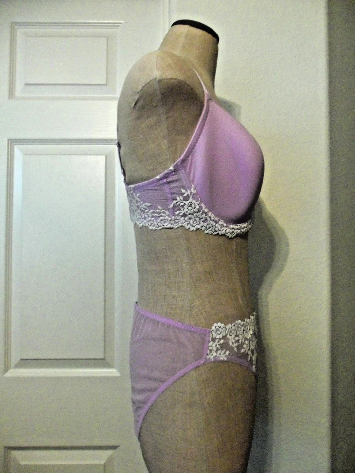 Sujetador Camiseta Wacoal EMBRACE ENCAJE Blanco Lavanda 853191 UW 38DDD y 64391 Bikini XL Foto 2 de 4