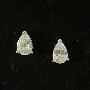 925 Silver Teardrop Cubic Zirconia Stud Earrings Fashion Jewelry Beautiful CZ