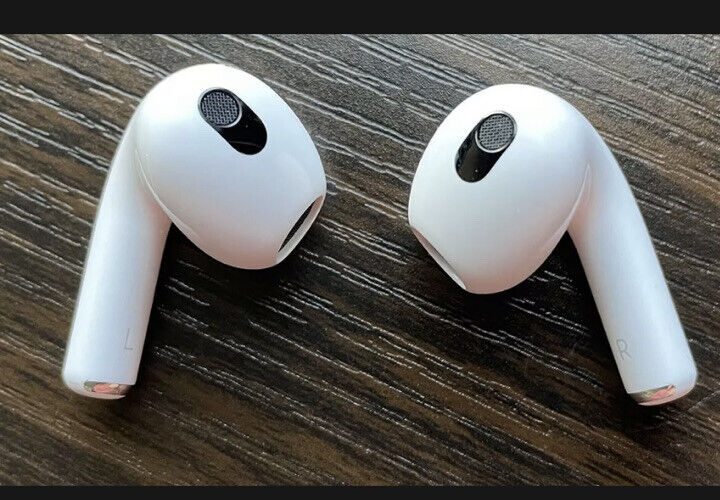 Apple Airpods 3rd Generation with MagSafe Charging Case Apple Airpods 3rd Generation with MagSafe Charging Case