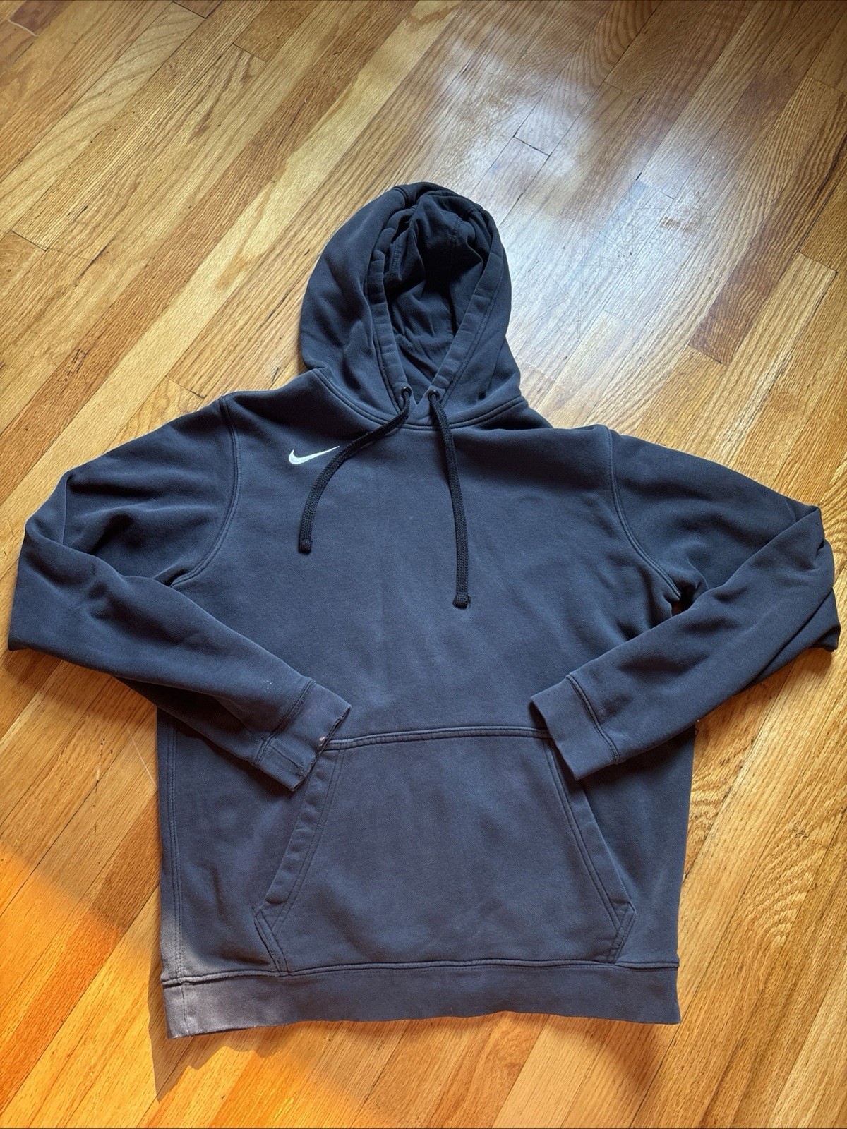 Men’s Small Nike Black Pullover Hoodie