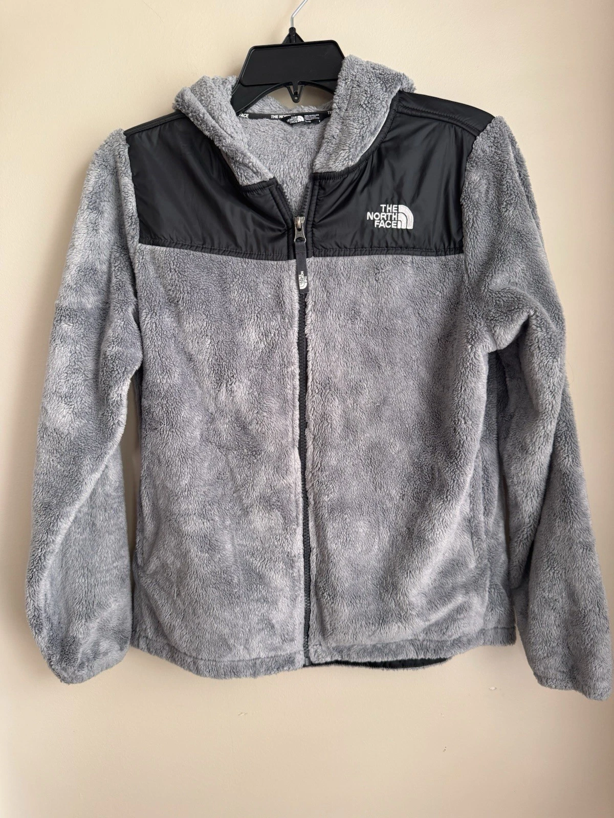 Girls XL Grey And Black North Face Fleece Jacket With Hood
Opens in a new window or tab