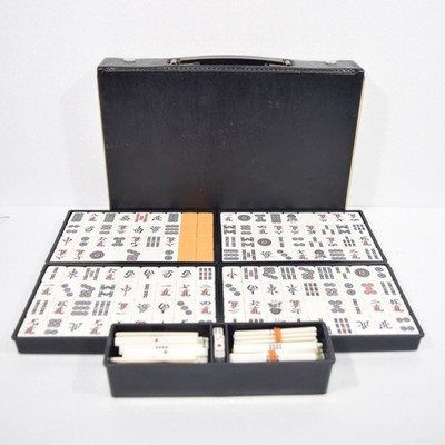 [vintage] Japanese  Mahjong Set  Standard Size Tiles and Black Vinyl Case