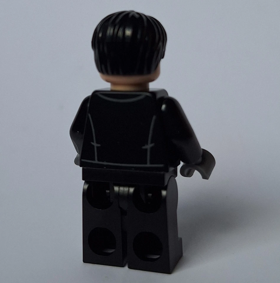 LEGO xfiles Alex Krycek minifigure from set 21369 - Image 3 of 3
