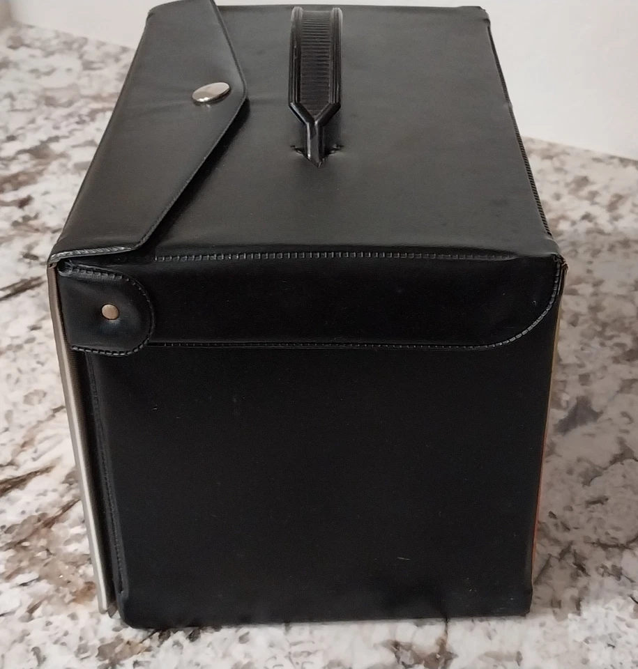 1969 Hot Wheels 48 Car Storage Case 4 Trays Model #4977 & 30 Redlines Matchbox - Image 3 of 4