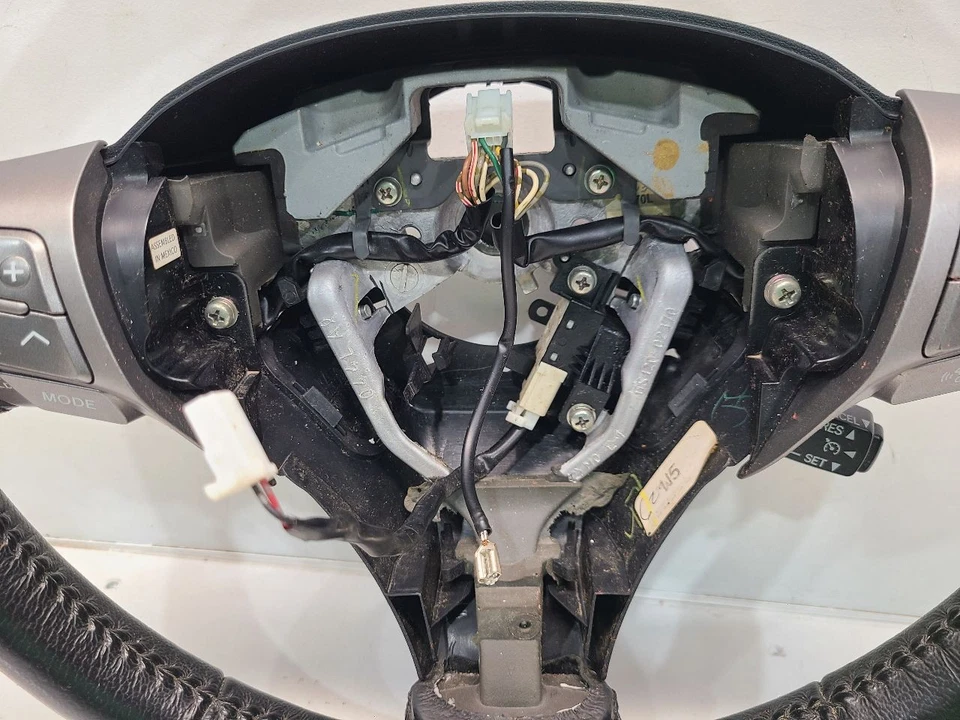 2010 丰田 Venza (2.7 升 / AT) 方向盘带开关 — 第 4/4 张图片