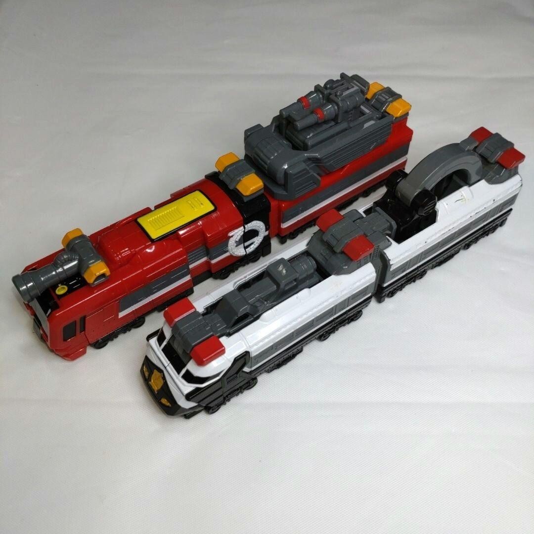 POWER RANGERS TOQGER DX Police + Fire Ressha Gattai Zord Rail