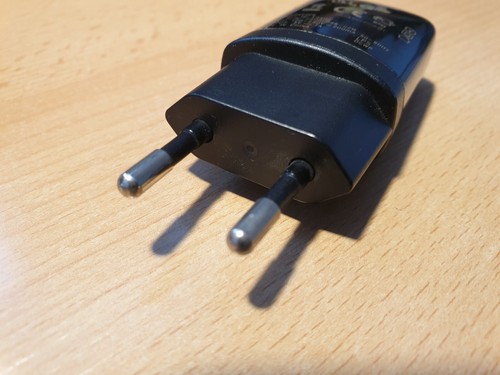 Original Netzteil HTC TC E250 5V 1A Ladegerät schwarz / ohne USB-Kabel - Zdjęcie 7 z 11