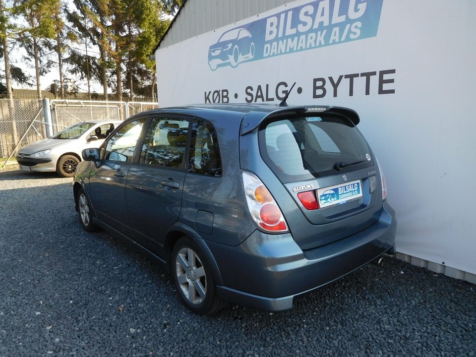 Suzuki liana 2008