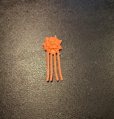 Vintage 1984 Peaches N Cream Barbie Doll #7926 - Hair Comb Accessory Only