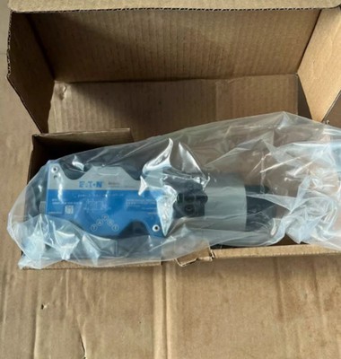 Vickers DG4V-5-2BLJ-M-U-H7-22 DG4V52BLJMUH722 Solenoid Valve Brand