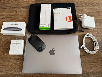 MacBook Pro 13'' 2017 i5 8GB 256GB SSD | Tadelloser Zustand + Magic Mouse