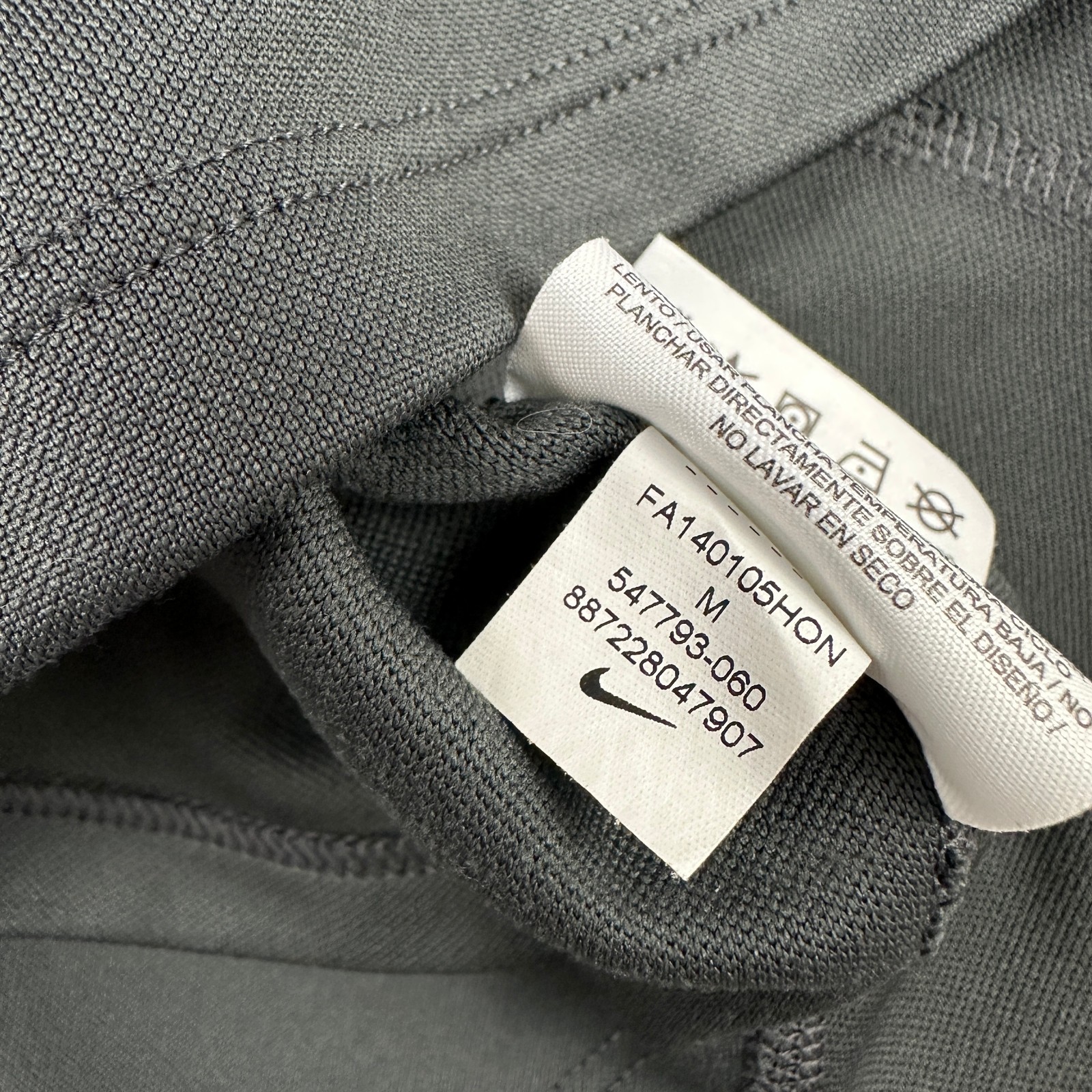 Nike Sweater Men Medium Gray Solid Running 1/4 Zi… - image 8