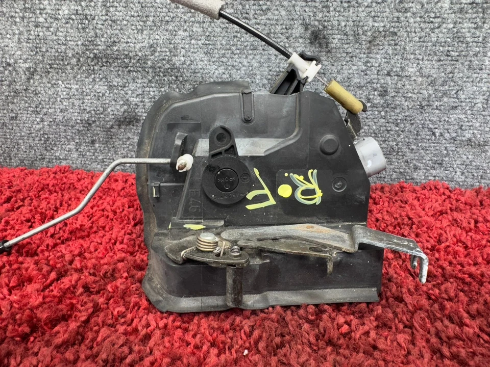 BMW 1999-2006 E46 ACTUADOR DE CIERRE DE PUERTA LADO PASAJERO DELANTERO DERECHO OEM 121K Foto 4 de 4