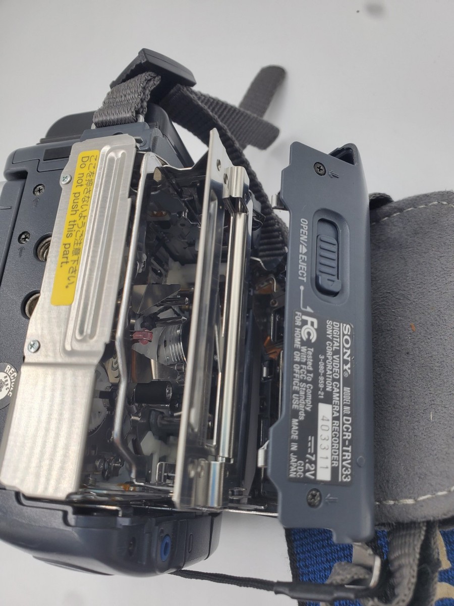Sony Handycam CCD-TRV33 8mm Analog Camcorder for sale online Sony Handycam CCD-TRV33 8mm Analog Camcorder for sale online
